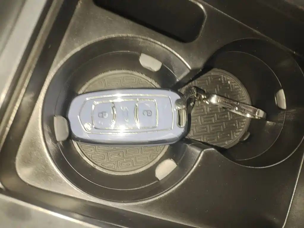 Geely Vision S1 — миниатюра 9