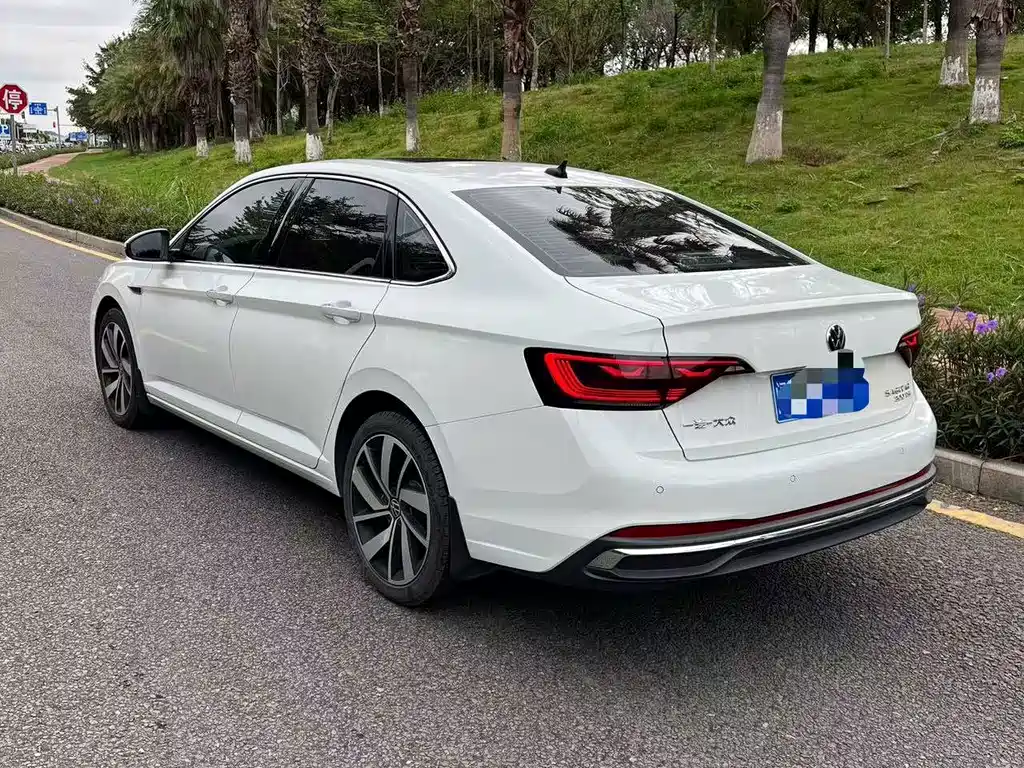 Volkswagen Sagitar — миниатюра 4
