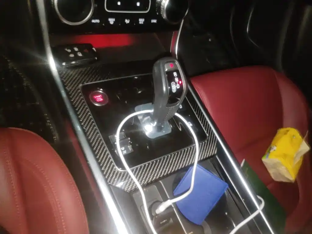 Jaguar XEL — миниатюра 10