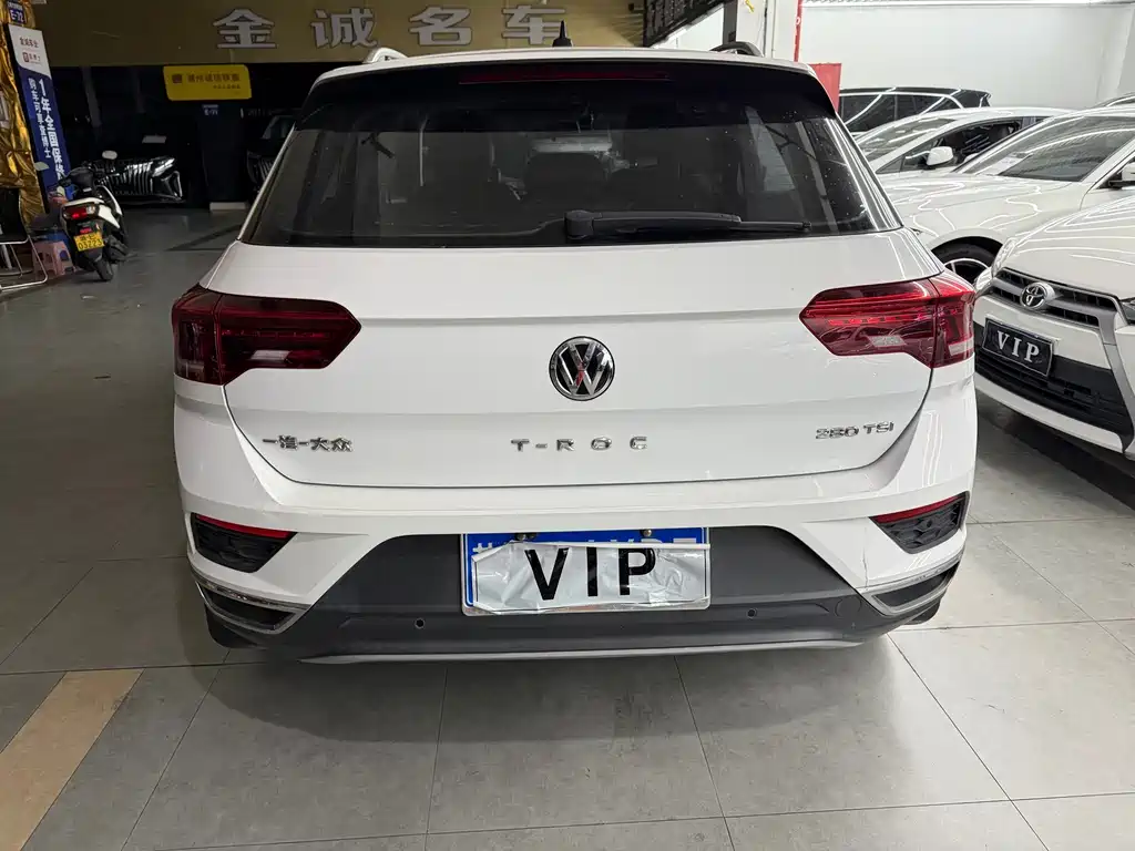 Volkswagen T-Roc — миниатюра 8