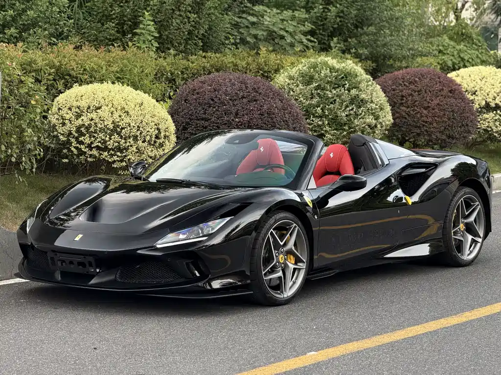 Ferrari F8 — миниатюра 3