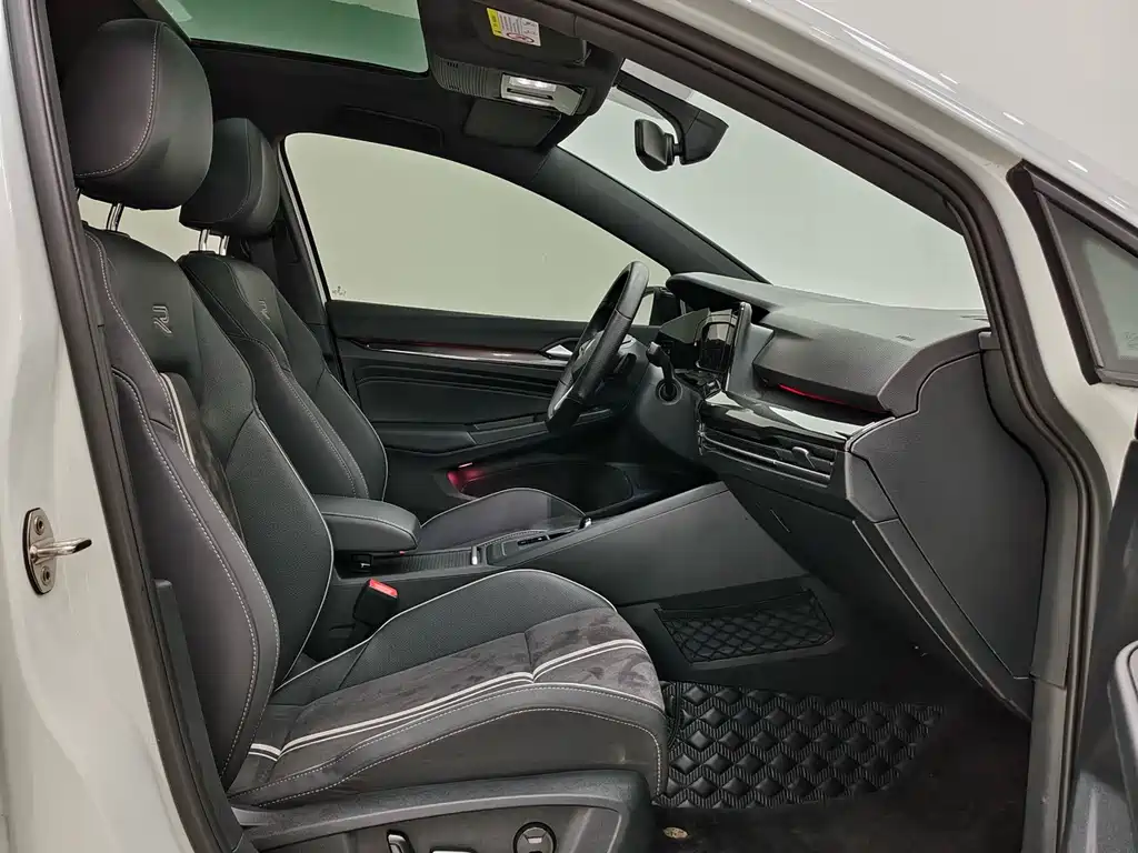 Volkswagen Golf — миниатюра 8