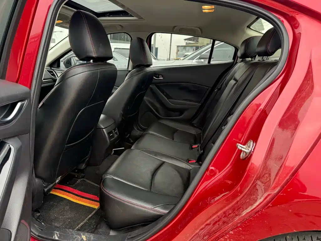 Mazda 3 Axela — миниатюра 10