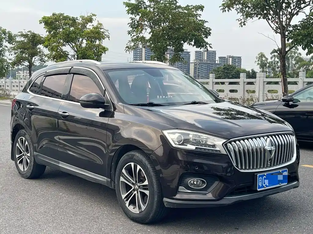 Borgward BX7 — миниатюра 3