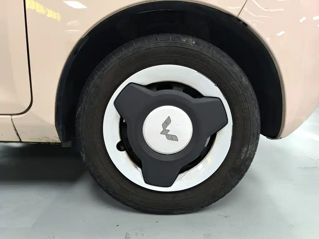 Wuling MINIEV — миниатюра 13