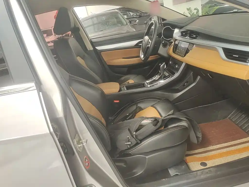 Geely Vision S1 — миниатюра 25