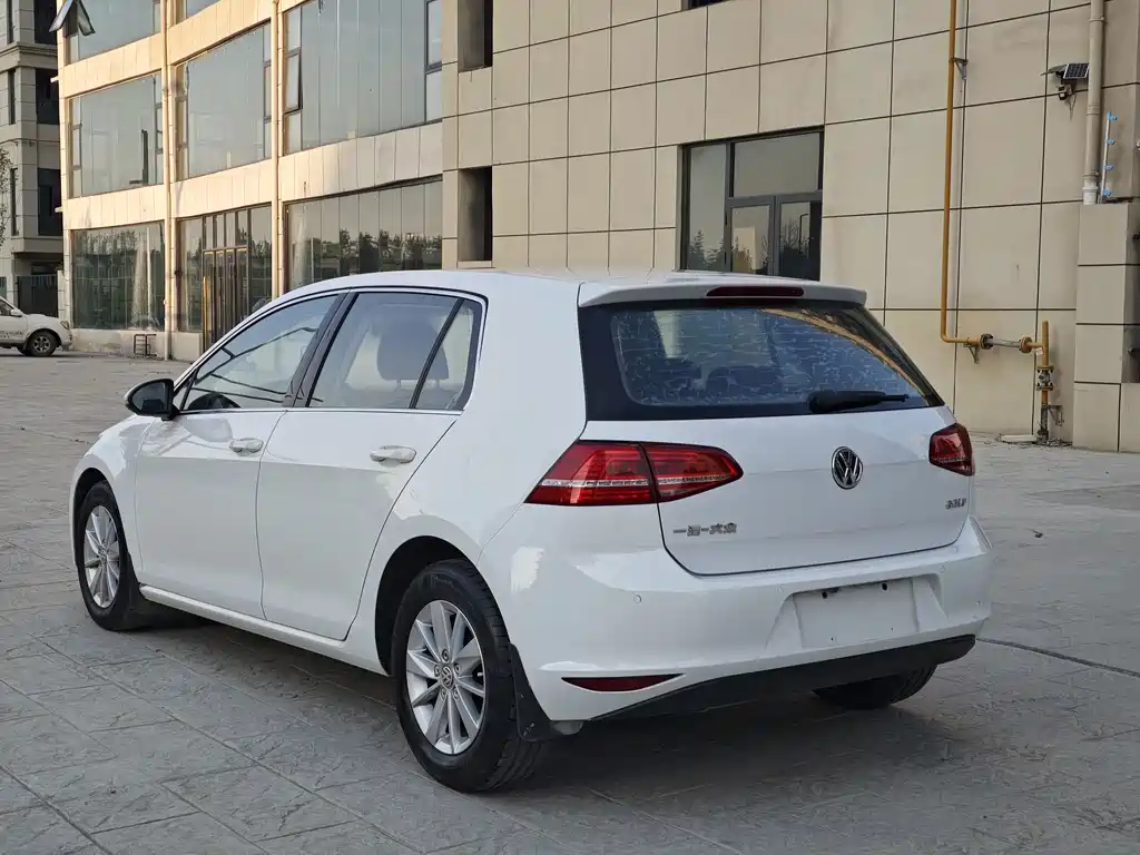 Volkswagen Golf — миниатюра 5