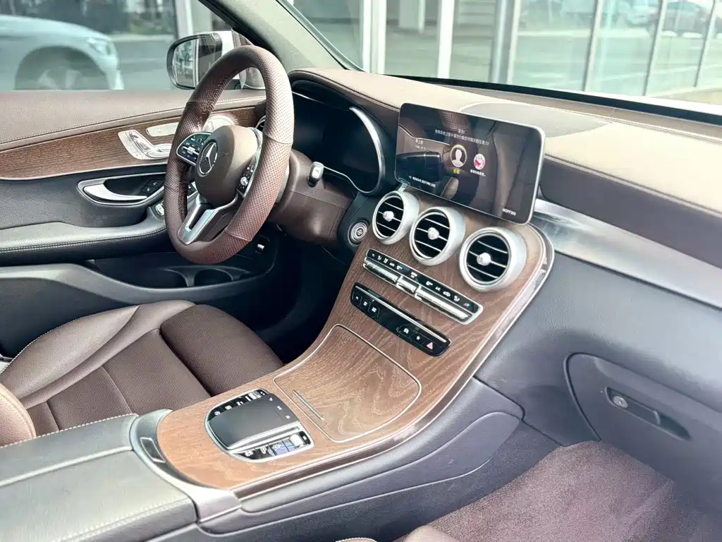 Mercedes-Benz GLC — миниатюра 5