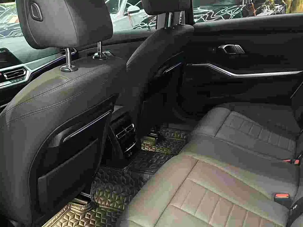 BMW 3 Series — миниатюра 6