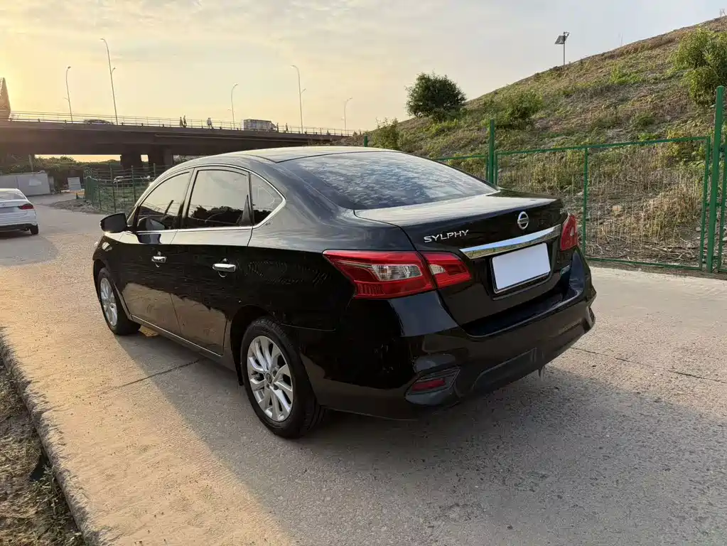 Nissan Sylphy — миниатюра 9