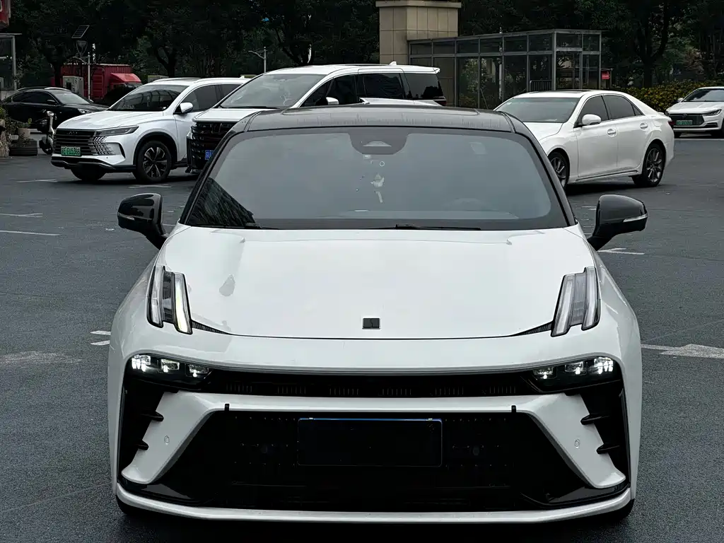 Lynk & Co 03 — миниатюра 2