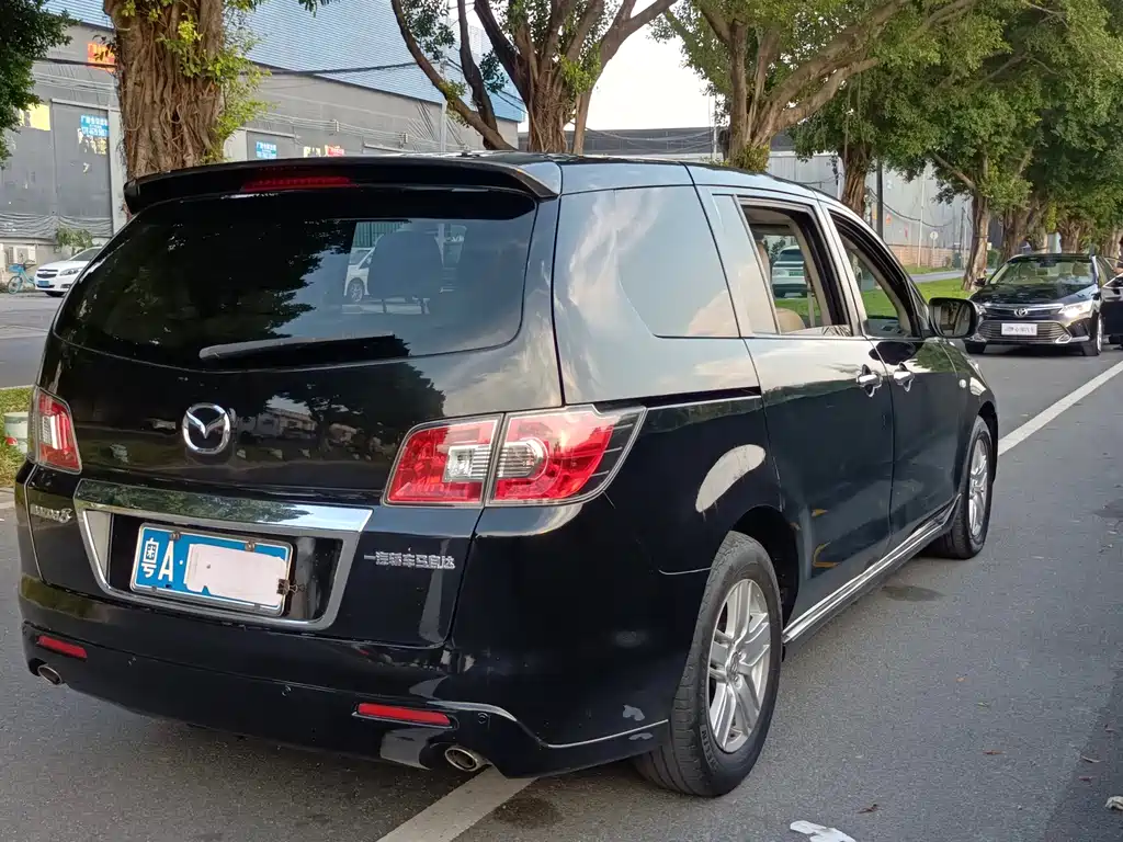 Mazda 8 — миниатюра 4