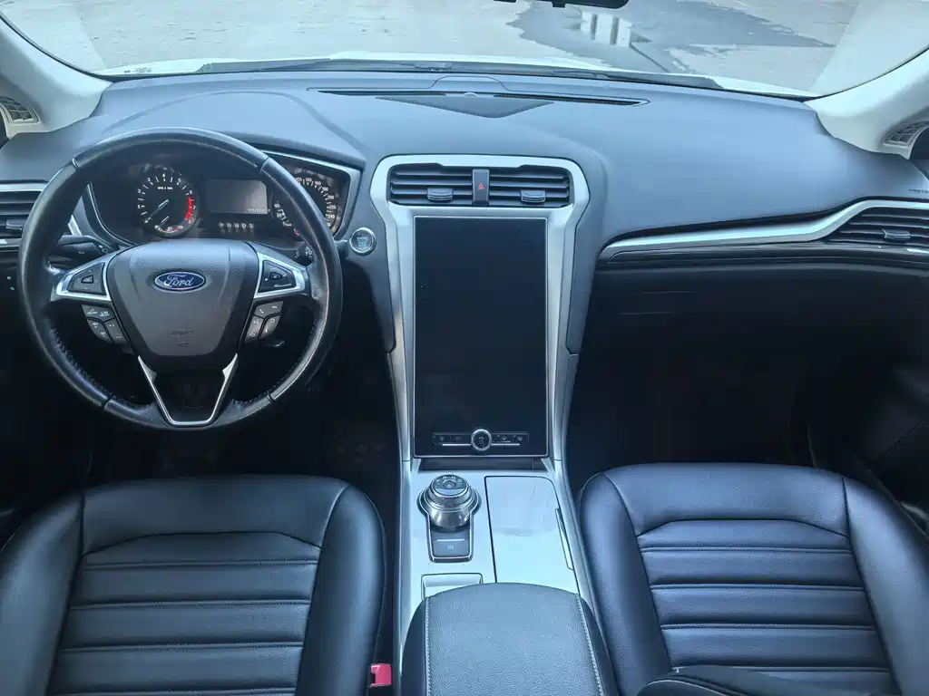 Ford Mondeo — миниатюра 9
