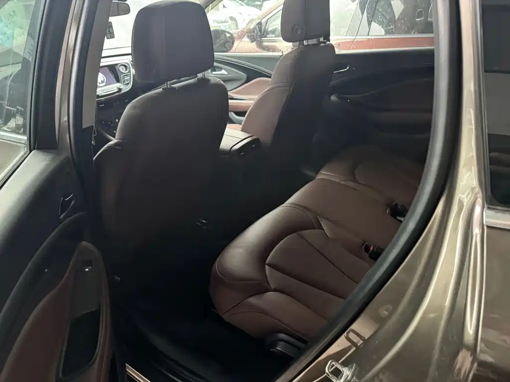 Buick Envision Plus — миниатюра 6
