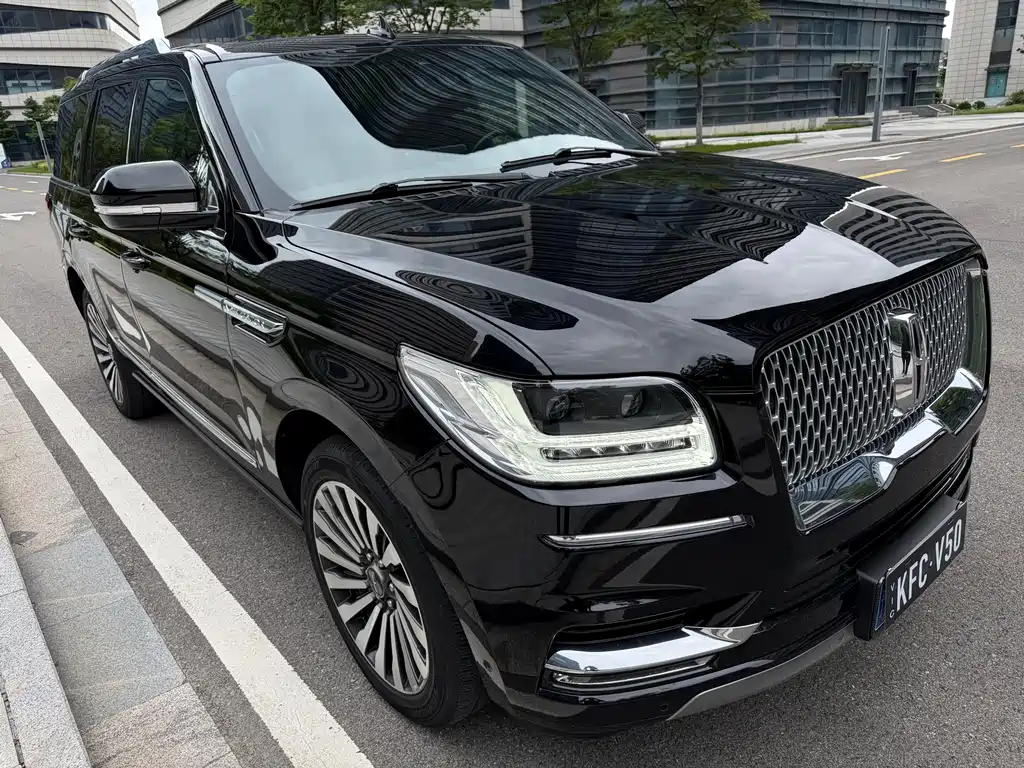 Lincoln Navigator — миниатюра 4