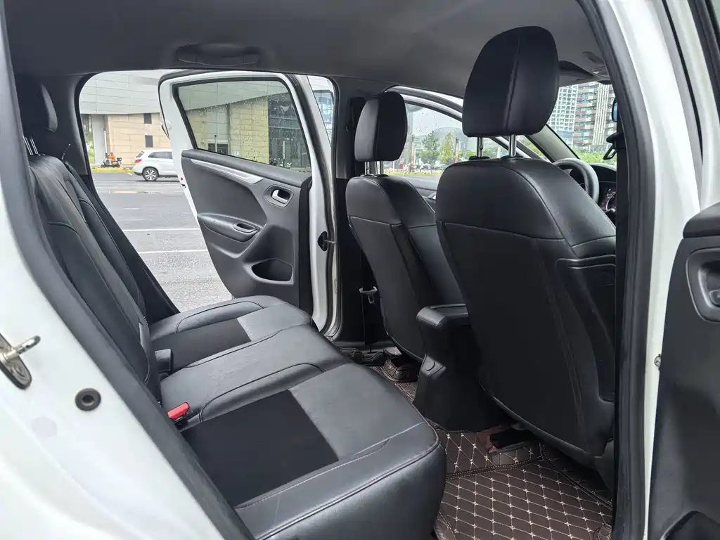 Citroen C3-XR — миниатюра 11