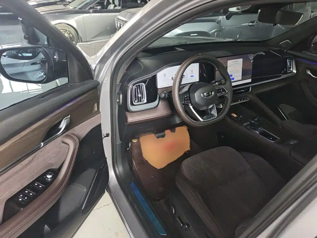 Geely Xingyue L — миниатюра 16