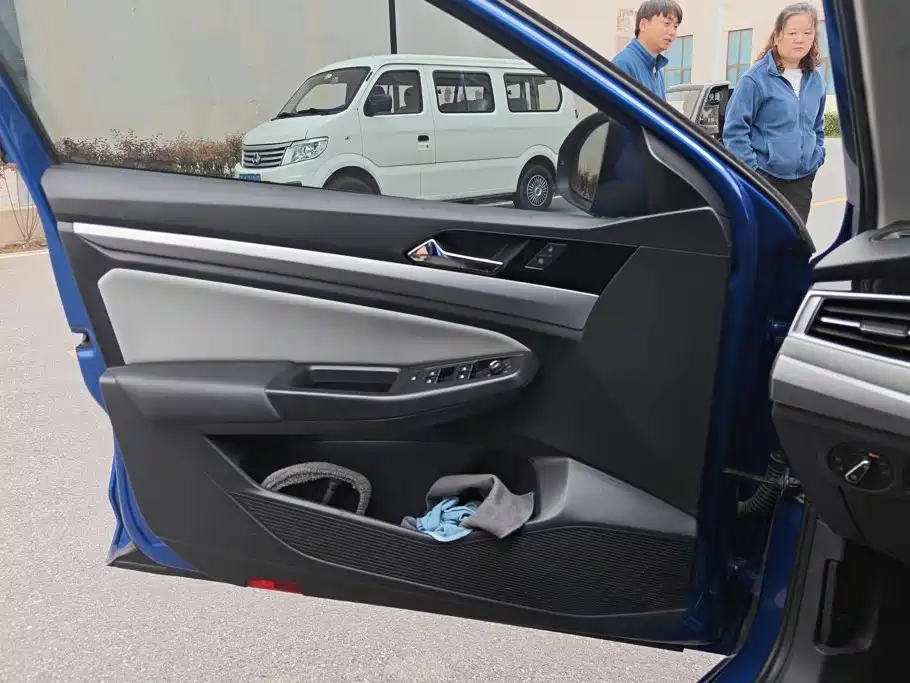 Volkswagen Bora — миниатюра 7