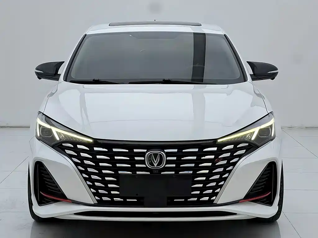 Changan Eado — миниатюра 2