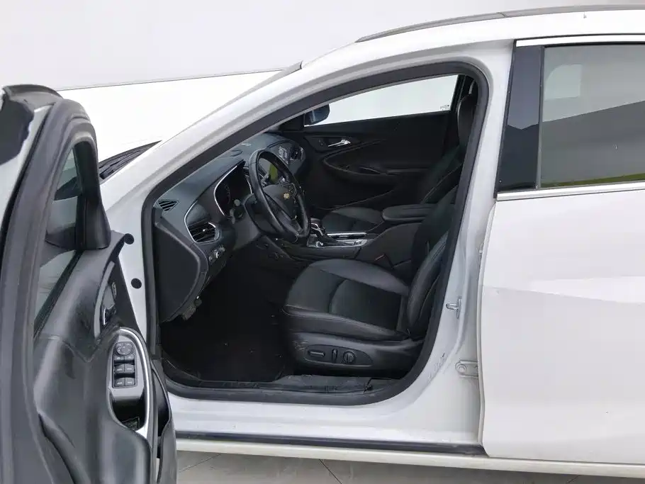 Chevrolet Malibu XL — миниатюра 9