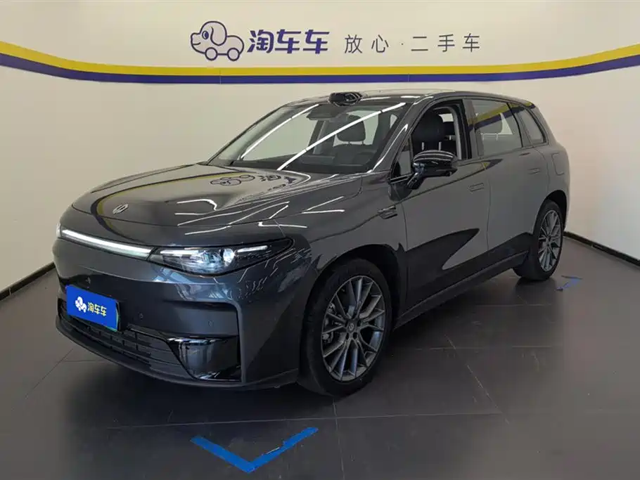 ZERO-RUNNING CAR ZERO RUN C10