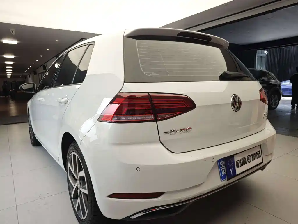 Volkswagen Golf — миниатюра 12