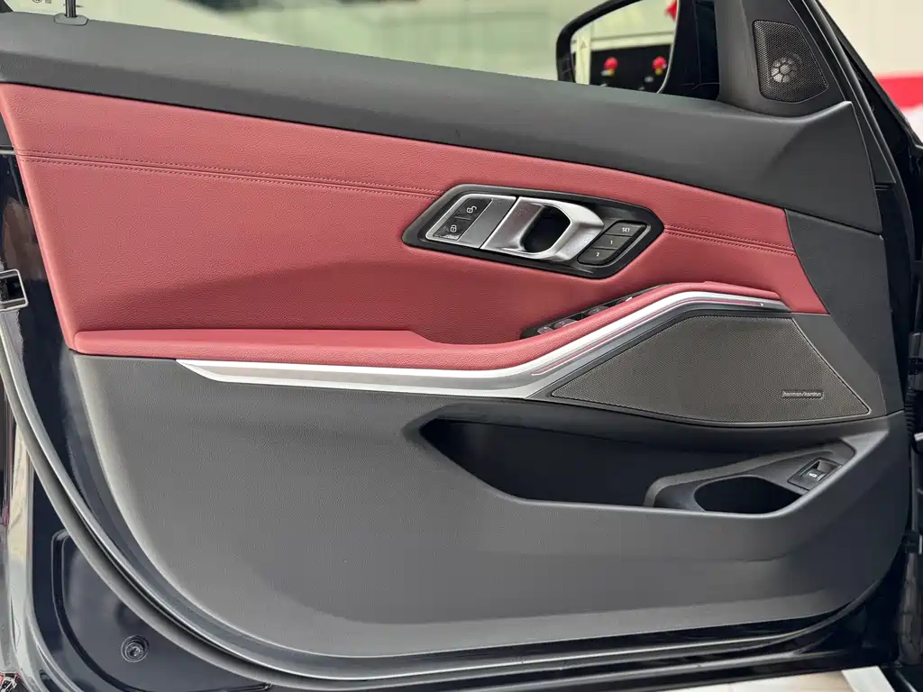 BMW 3 Series — миниатюра 10
