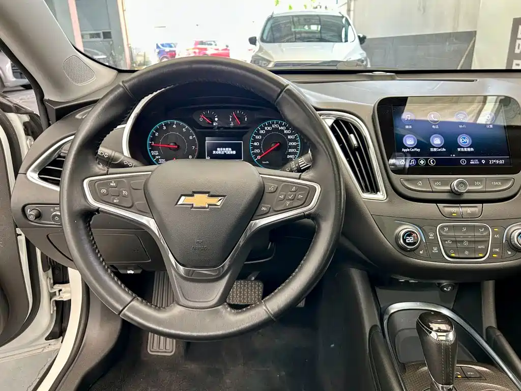 Chevrolet Malibu XL — миниатюра 14