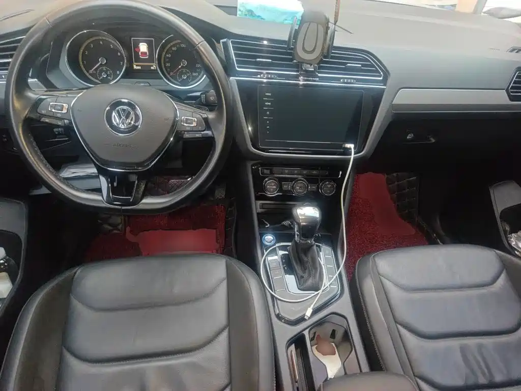 Volkswagen Tiguan L — миниатюра 5
