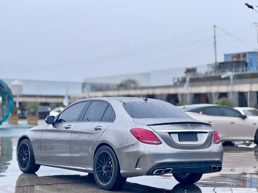 Mercedes-Benz C-Class — миниатюра 11