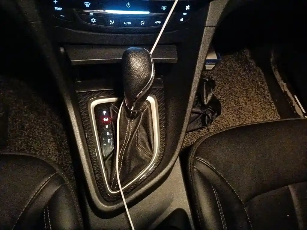 Buick Excelle — миниатюра 7