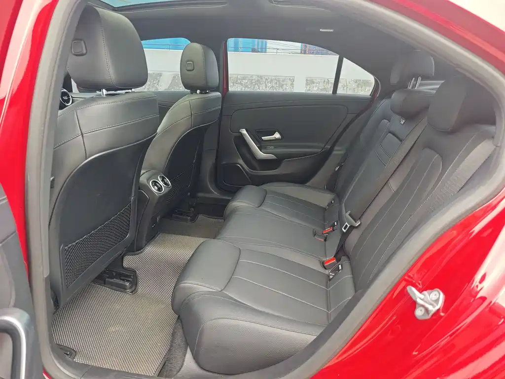 MERCEDES-BENZ A CLASS