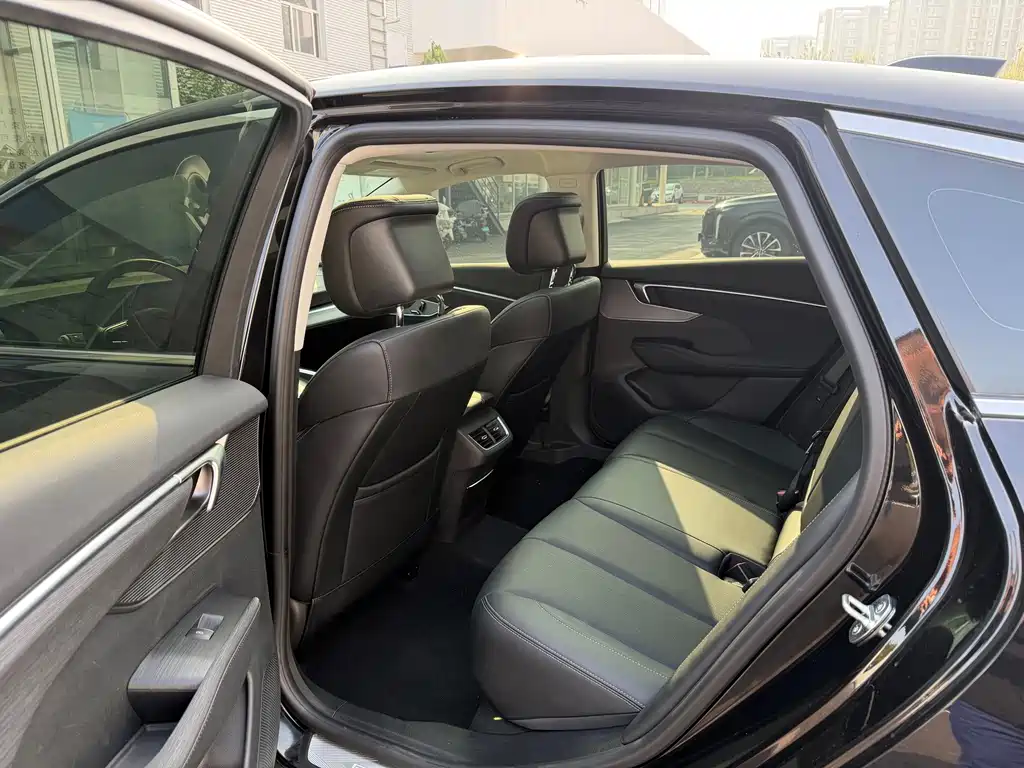 Buick LaCrosse — миниатюра 11