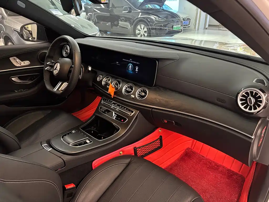 Mercedes-Benz E-Class (Import) — миниатюра 13