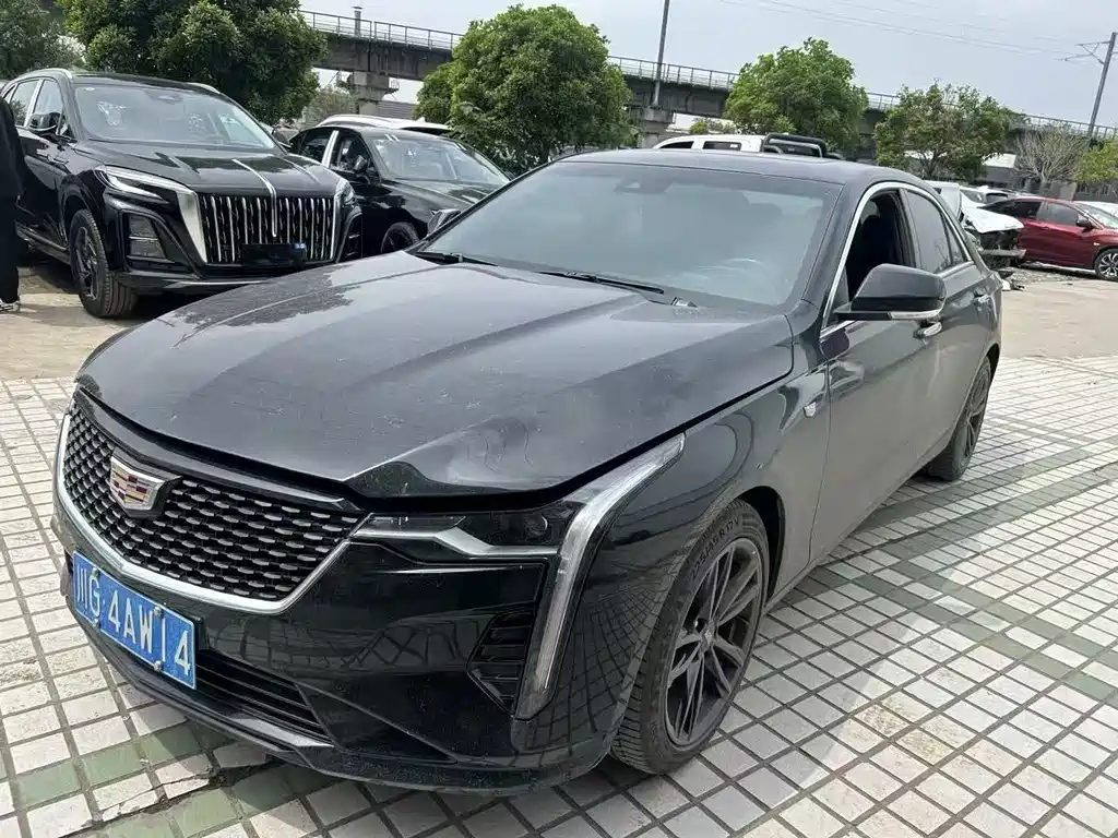 Cadillac CT4 2022