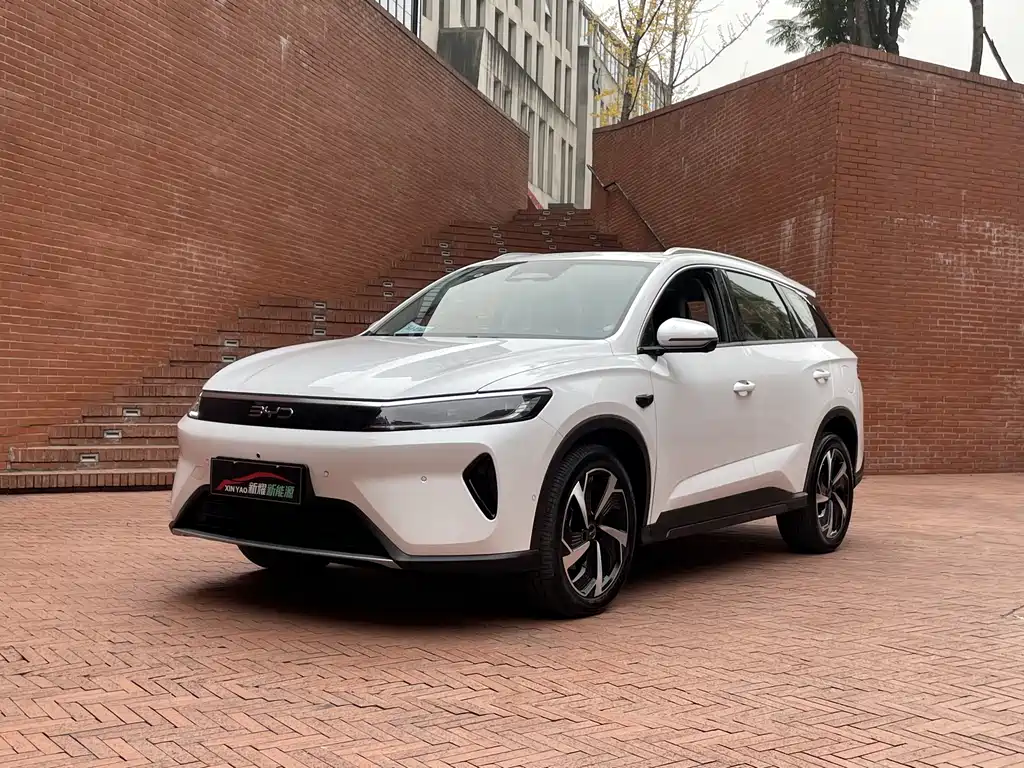 BYD SEA LION 05 DM I