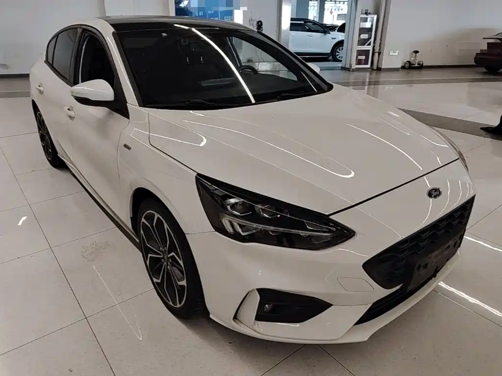 Ford Focus — миниатюра 4