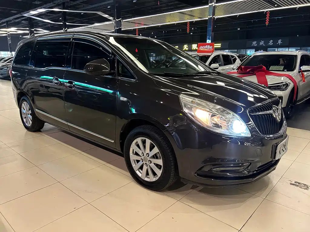 Buick GL8 2017 25S Luxury V