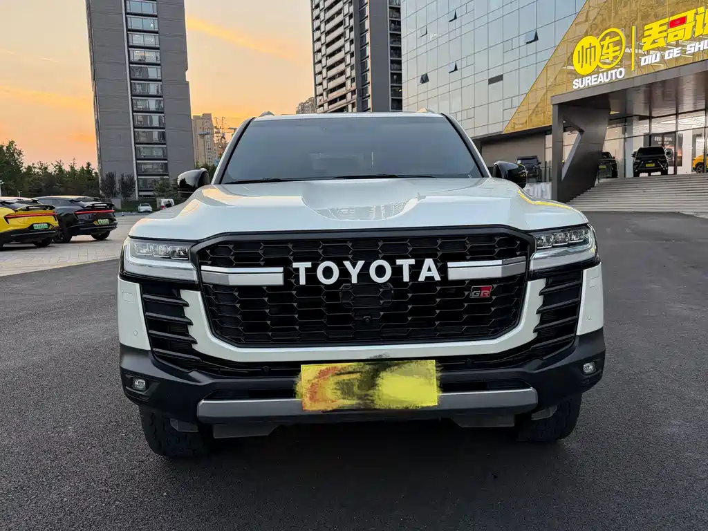 Toyota Land Cruiser — миниатюра 2