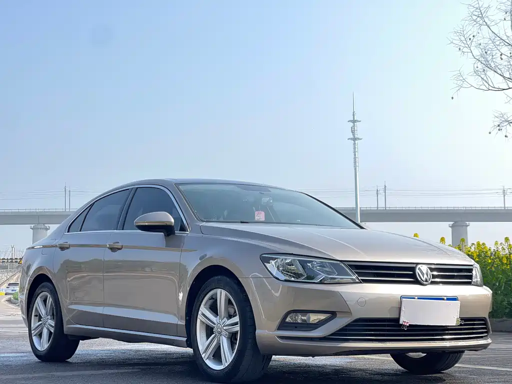 Volkswagen Lamando 2017 280TSI DSG Comfort