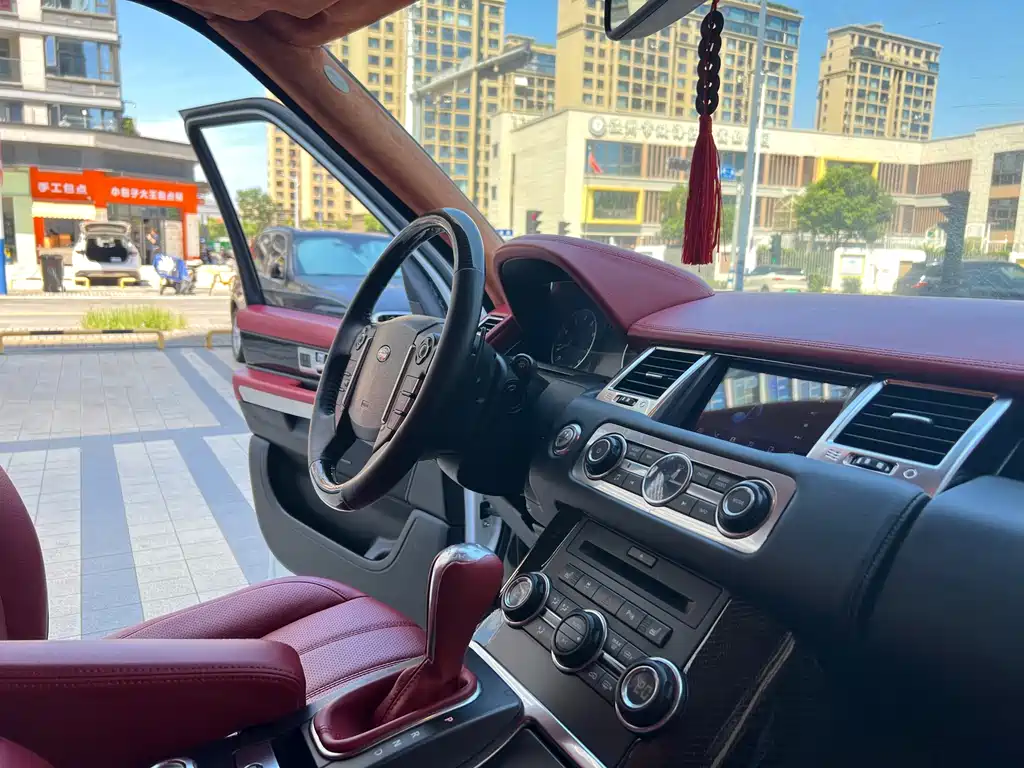 Land Rover Sport — миниатюра 11