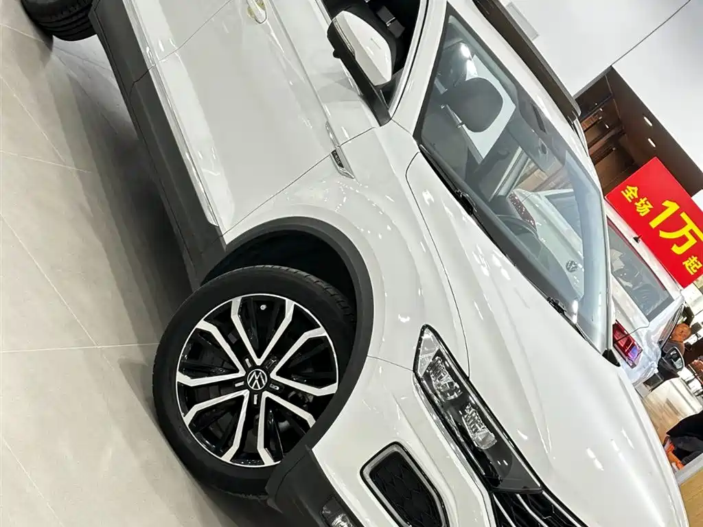 Volkswagen T-Roc — миниатюра 25