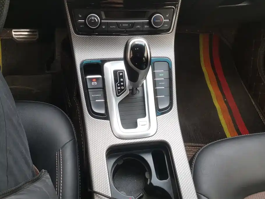 GEELY AUTOMOBILE EMGRAND GS