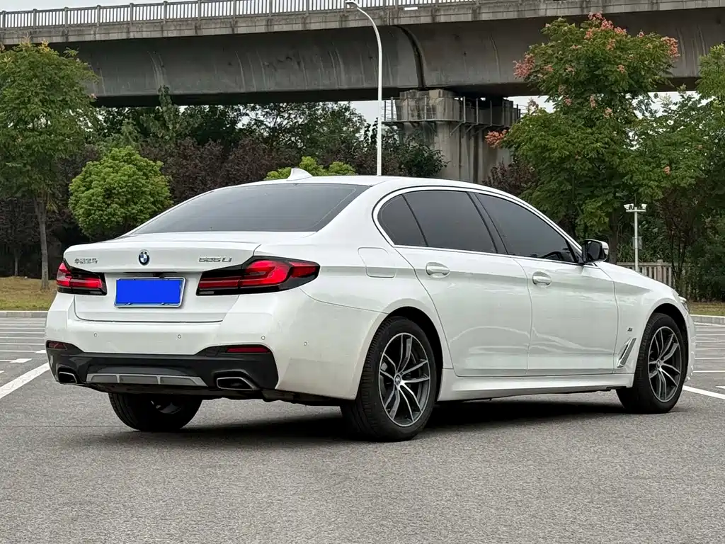 BMW 5 Series 5 2022 525Li M Sport