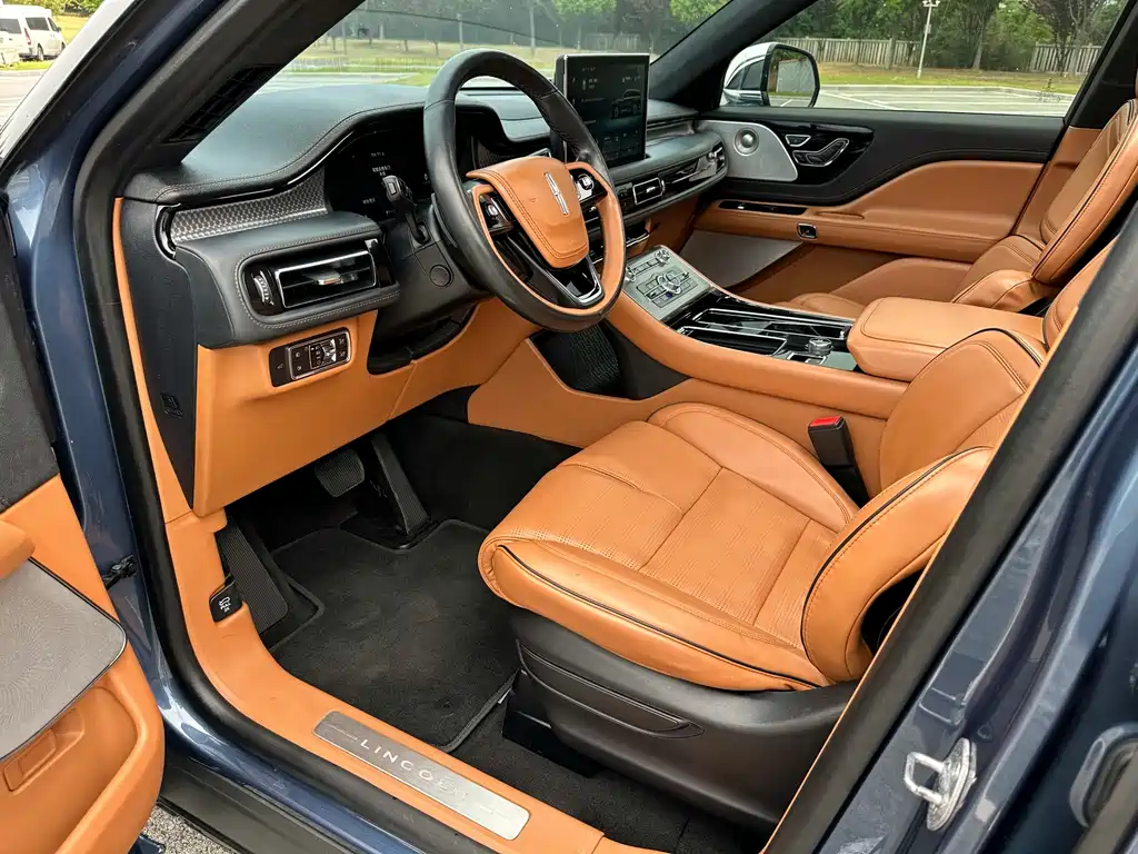 Lincoln Aviator — миниатюра 9