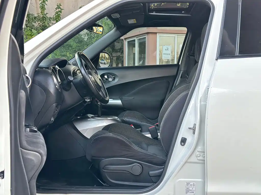 Infiniti ESQ — миниатюра 4