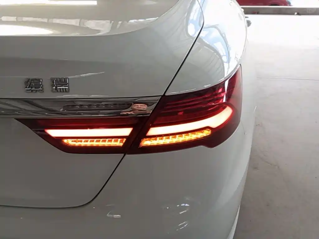 Geely Binrui — миниатюра 8