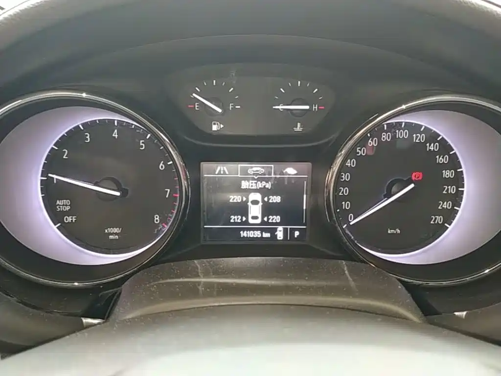 Buick Verano — миниатюра 12