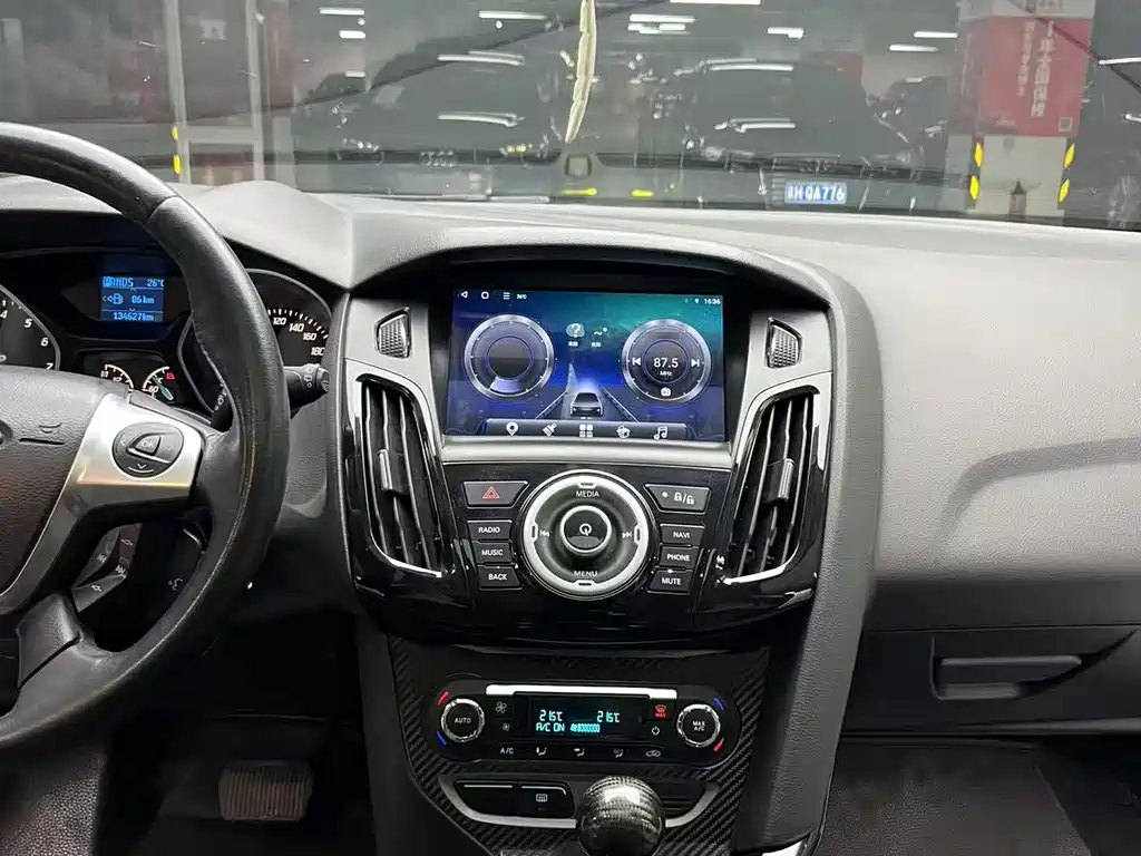 Ford Focus — миниатюра 21