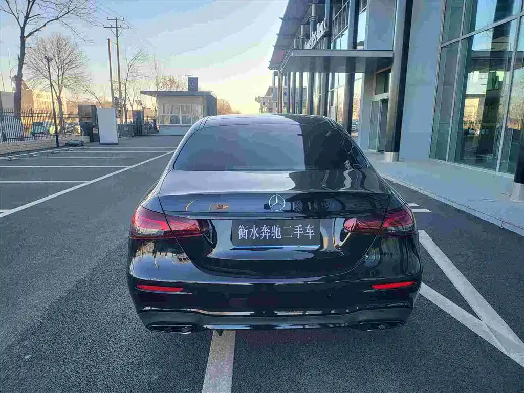 MERCEDES-BENZ E CLASS